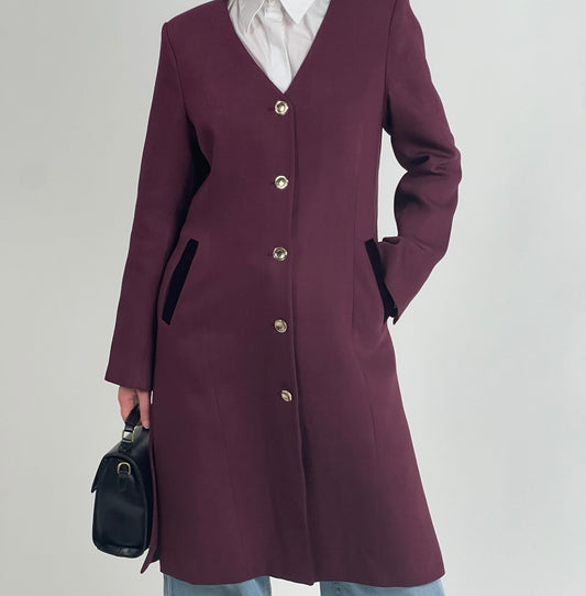 Blazer long KPI bordeaux avec manches Aura, veste professionnelle élégante de mode modeste premium