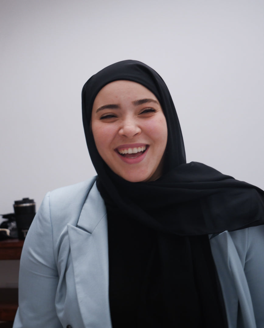 Portrait des fondatrices d’Aura, créatrices de la première marque de corporate modest fashion haut de gamme