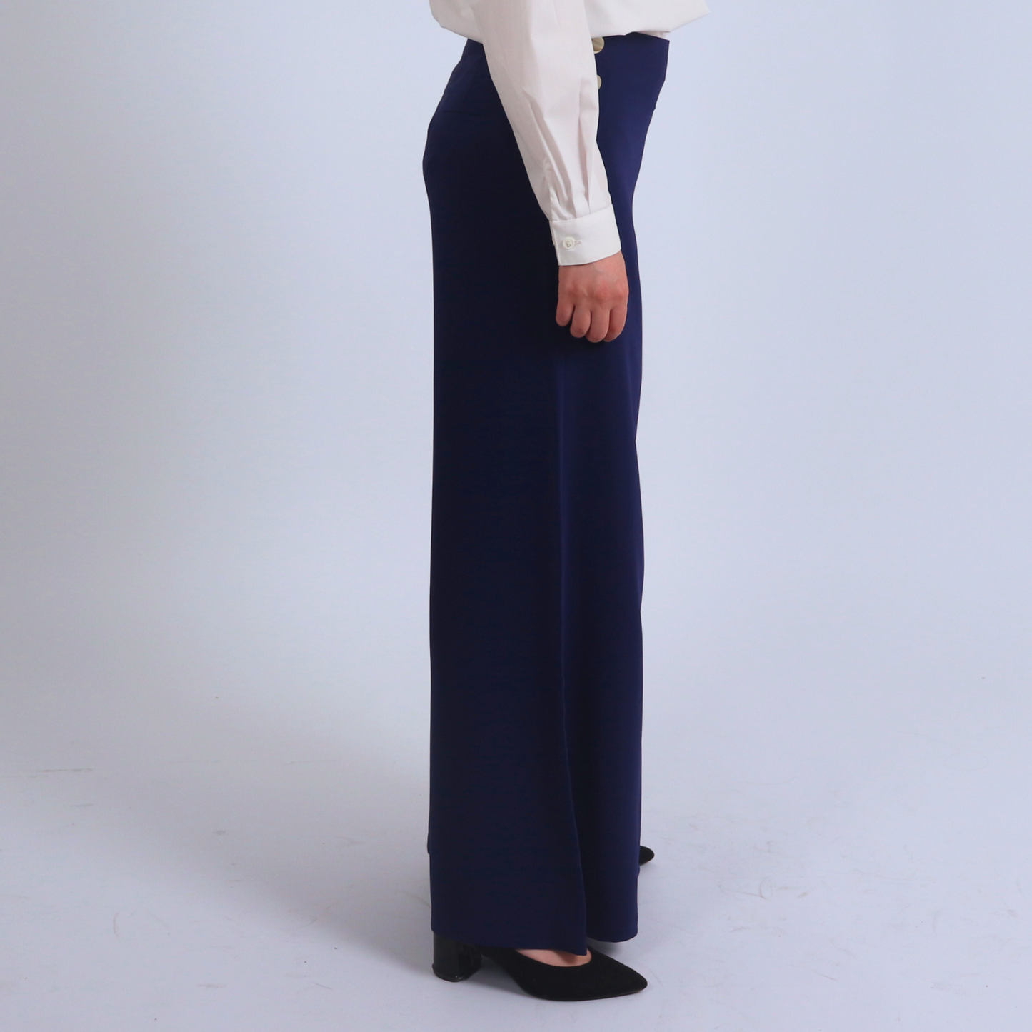Pantalon bleu large taille haute Leadership Aura, style corporate chic et mode modeste haut de gamme